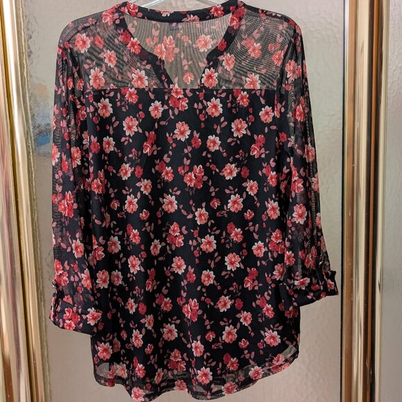 3/$15** Black and Red Floral Print Lined Mesh Blouse - Picture 6 of 10